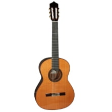 PEREZ 640 Cedar - классическая гитара