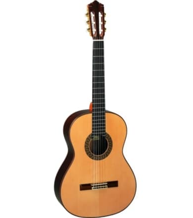 PEREZ 670 Spruce + Кейс - классическая гитара